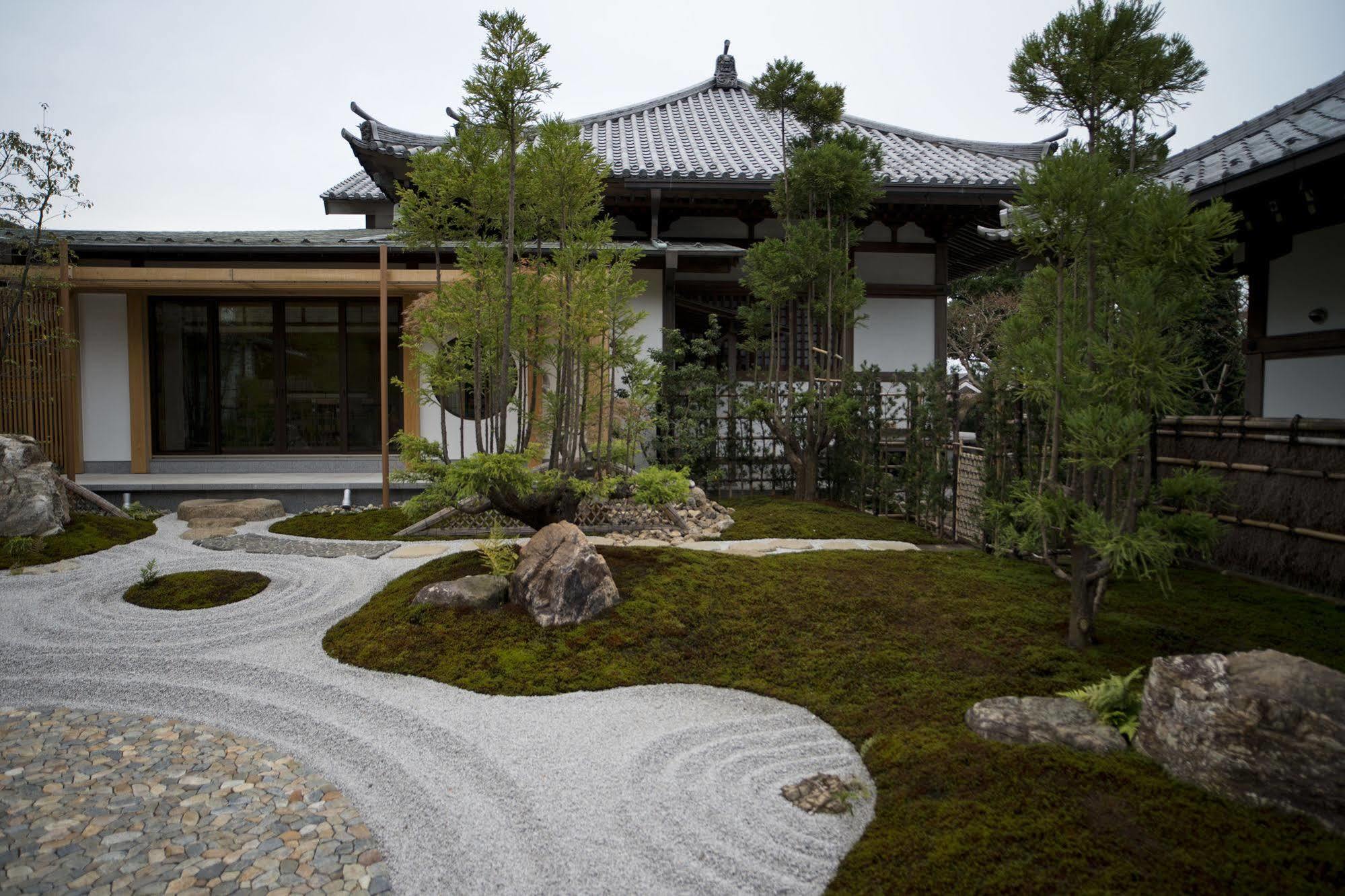 Iza Kamakura Guest House And Bar Exterior photo